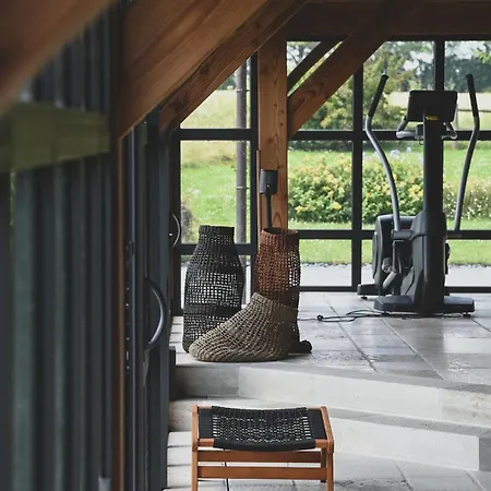 Prázdninový dům Magnifique Maison Au Coeur Du Perche Avec Piscine Chauffee, Sauna Et Hammam Grande Courbetiere