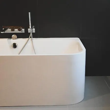 Magnifique Maison Au Coeur Du Perche Avec Piscine Chauffee, Sauna Et Hammam *