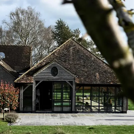 Magnifique Maison Au Coeur Du Perche Avec Piscine Chauffee, Sauna Et Hammam Prázdninový dům *