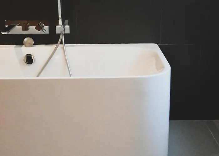 Magnifique Maison Au Coeur Du Perche Avec Piscine Chauffée, Sauna Et Hammam *